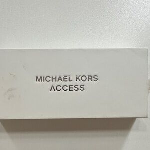 Michael Kors Access Cream Box